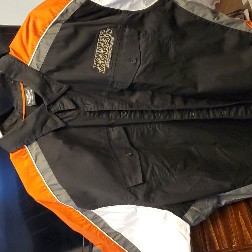 Men's Harley Davidson shirt